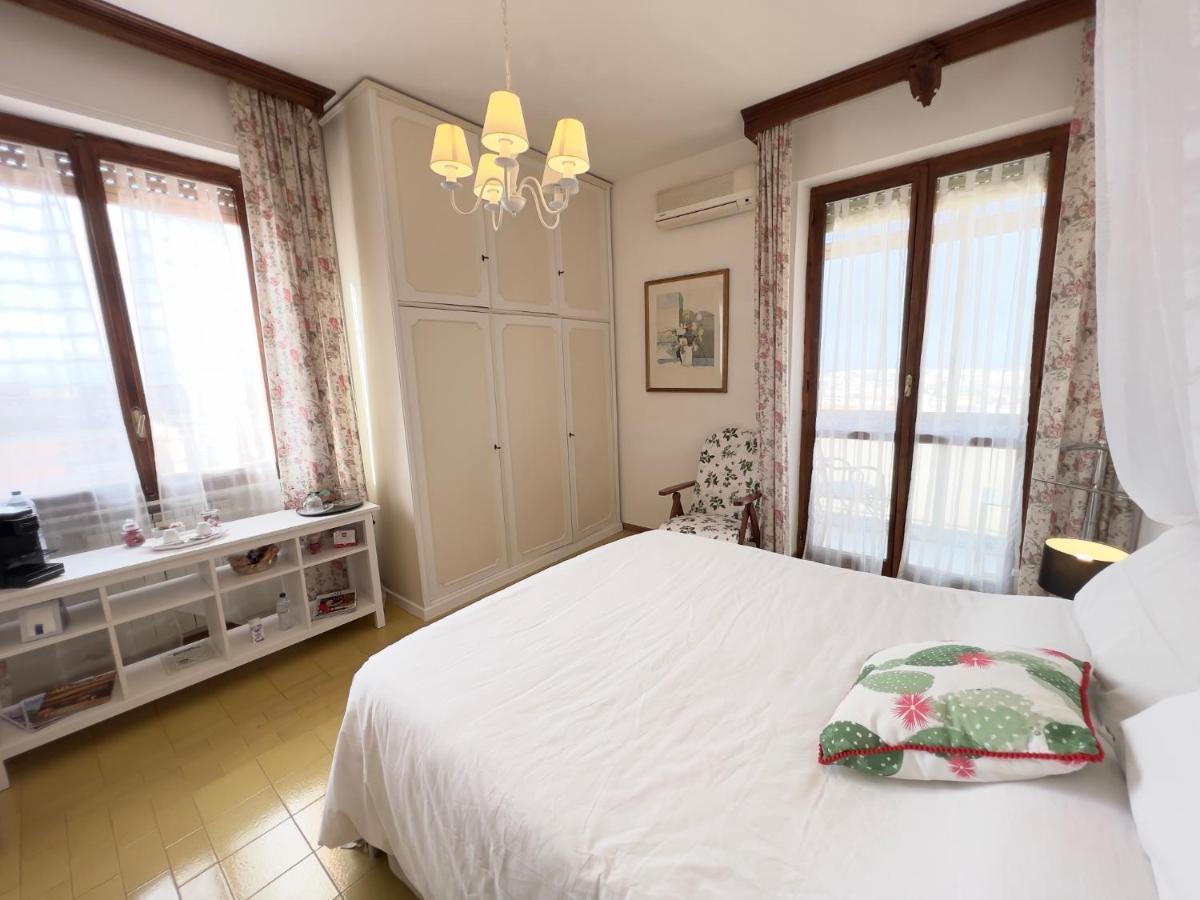 Hotel La Terrazza Di Anna Sassari Exterior foto